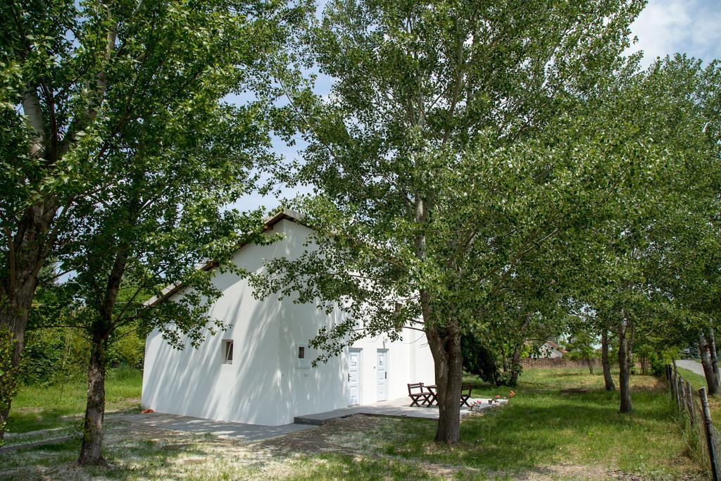 Casa Bella & Nova Hotel Palić Buitenkant foto