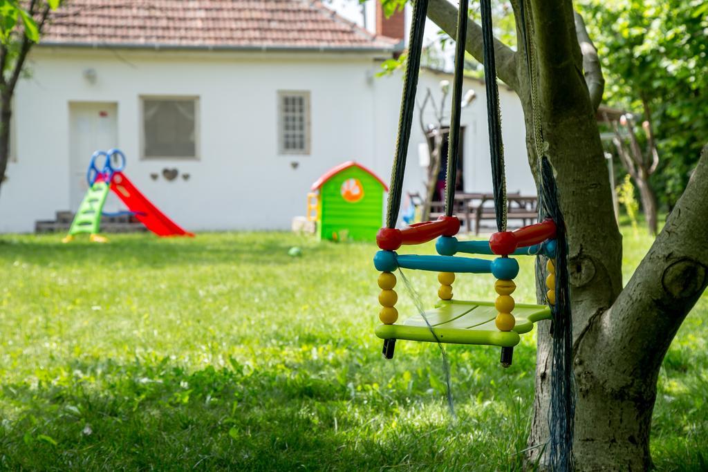Casa Bella & Nova Hotel Palić Buitenkant foto
