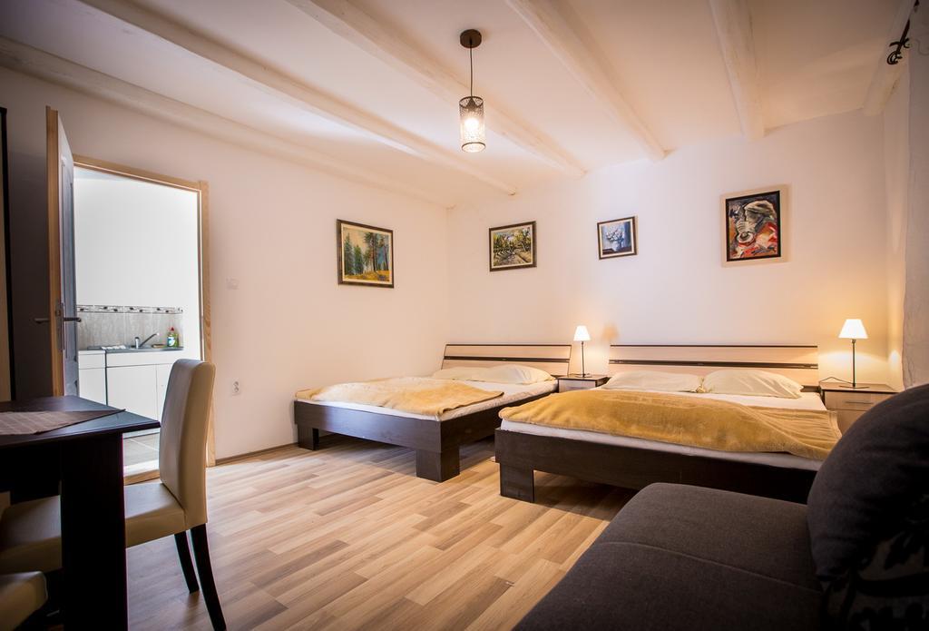 Casa Bella & Nova Hotel Palić Buitenkant foto