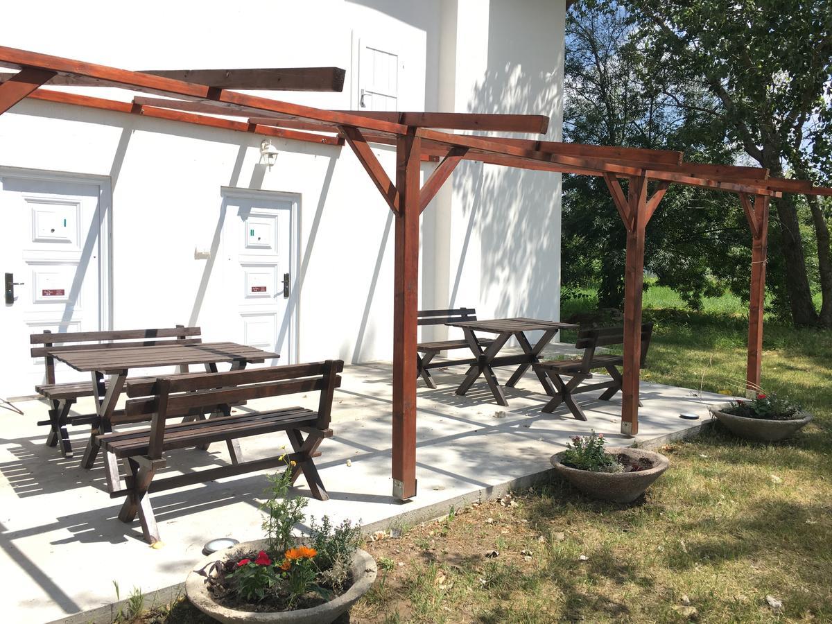 Casa Bella & Nova Hotel Palić Buitenkant foto