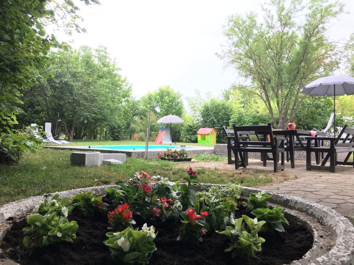 Casa Bella & Nova Hotel Palić Buitenkant foto