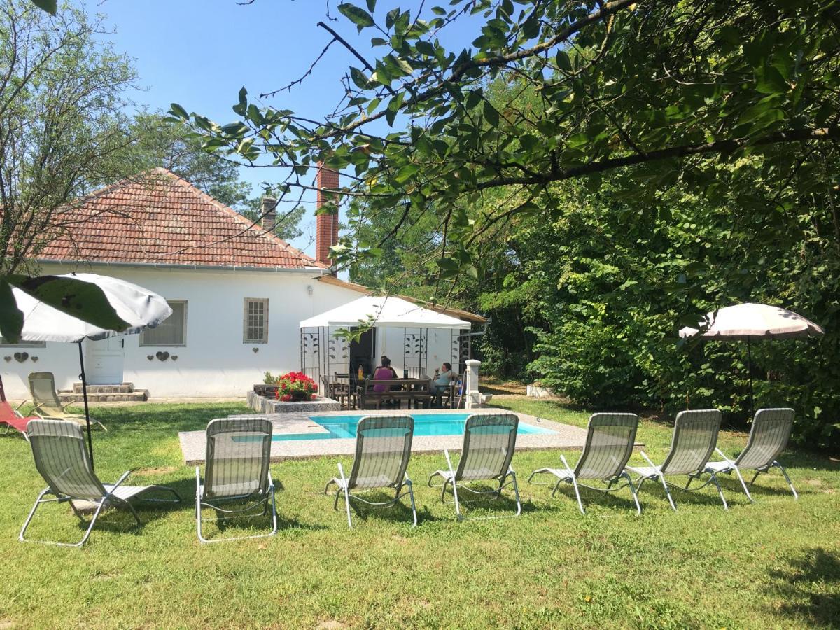 Casa Bella & Nova Hotel Palić Buitenkant foto