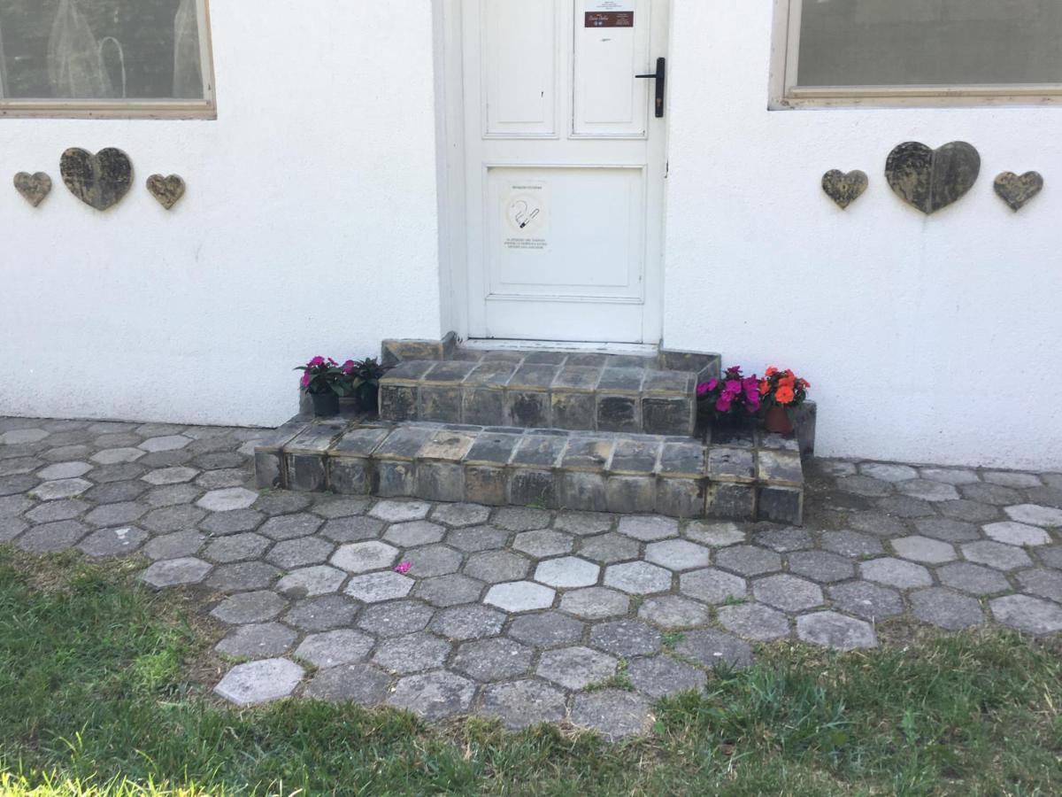 Casa Bella & Nova Hotel Palić Buitenkant foto